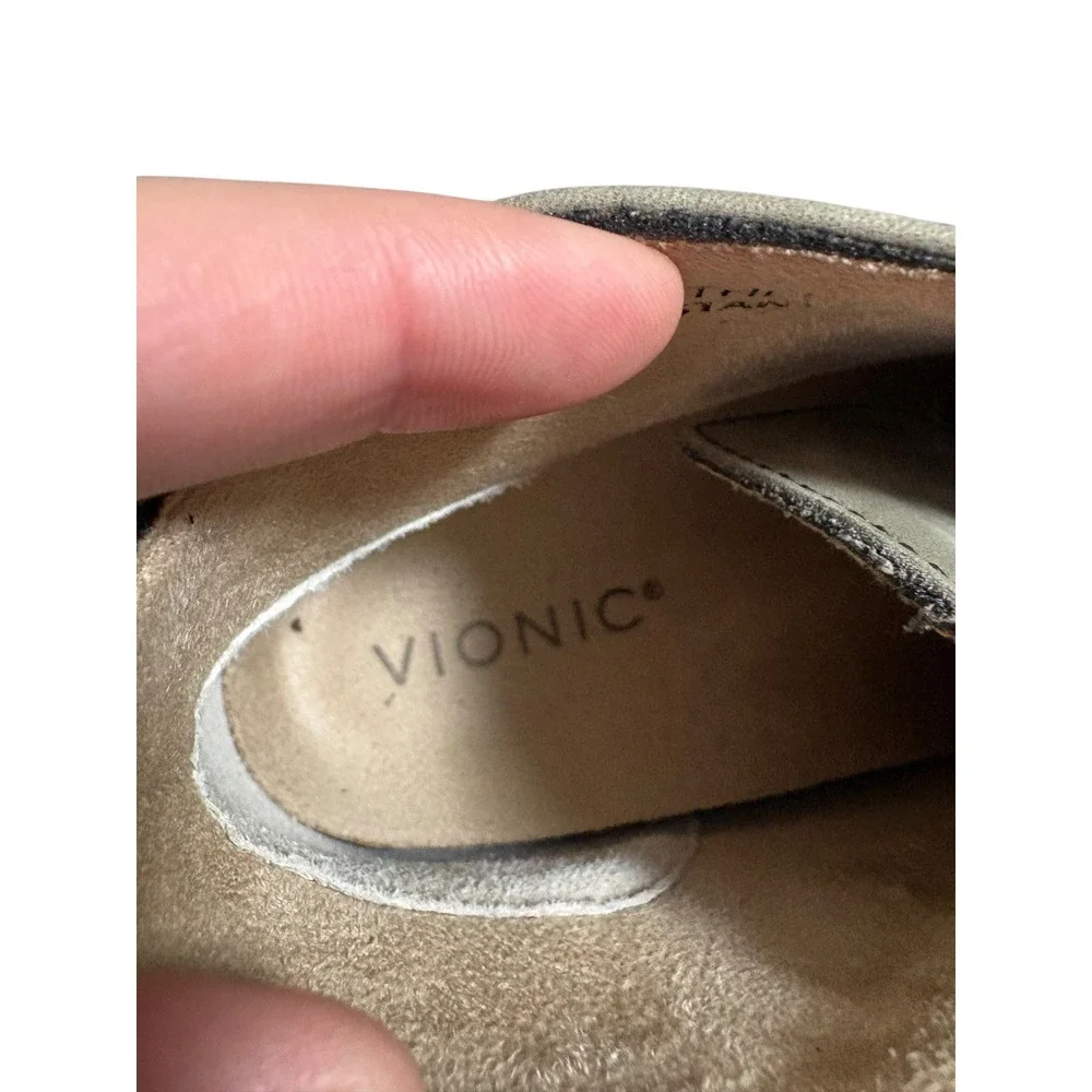 Vionic Shawna Olive Water Resistant Leather Side Zip Lace up Ankle Booties - 7W